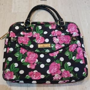 Stunning Betsey Johnson Padded Briefcase/Laptop Bag